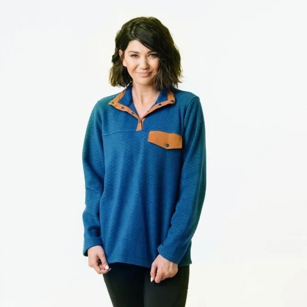 ZYIA Wicked teal quilted pullover with camel detail.